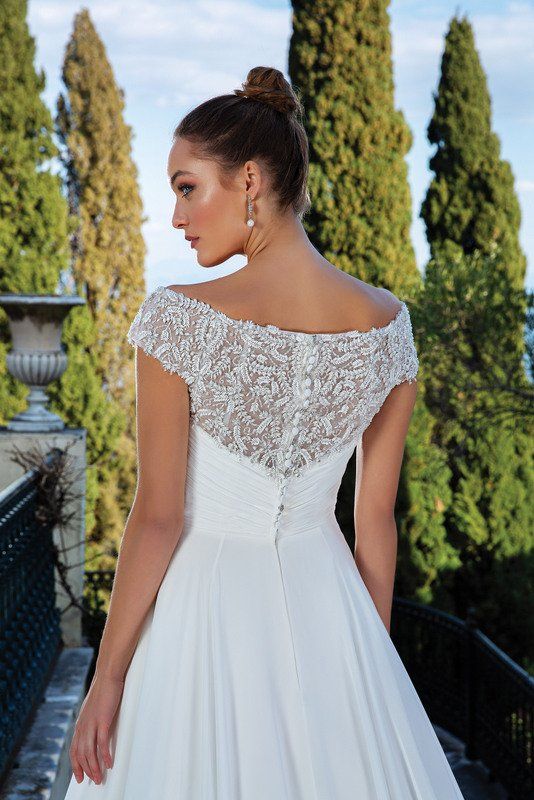 Justin Alexander wedding dress 88113 back close up
