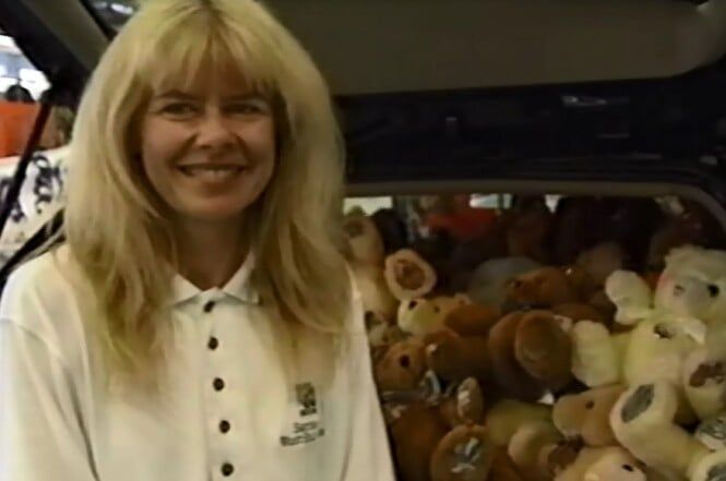 A station Wagon Filled with Buddy Bears®!