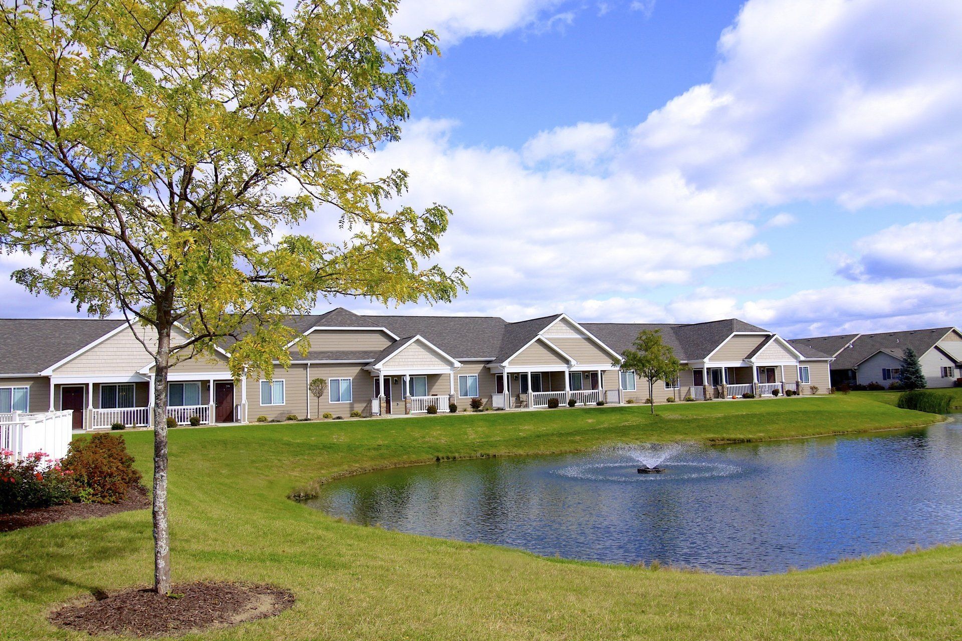 Sun Pointe Village Pond View | Kenosha, WI