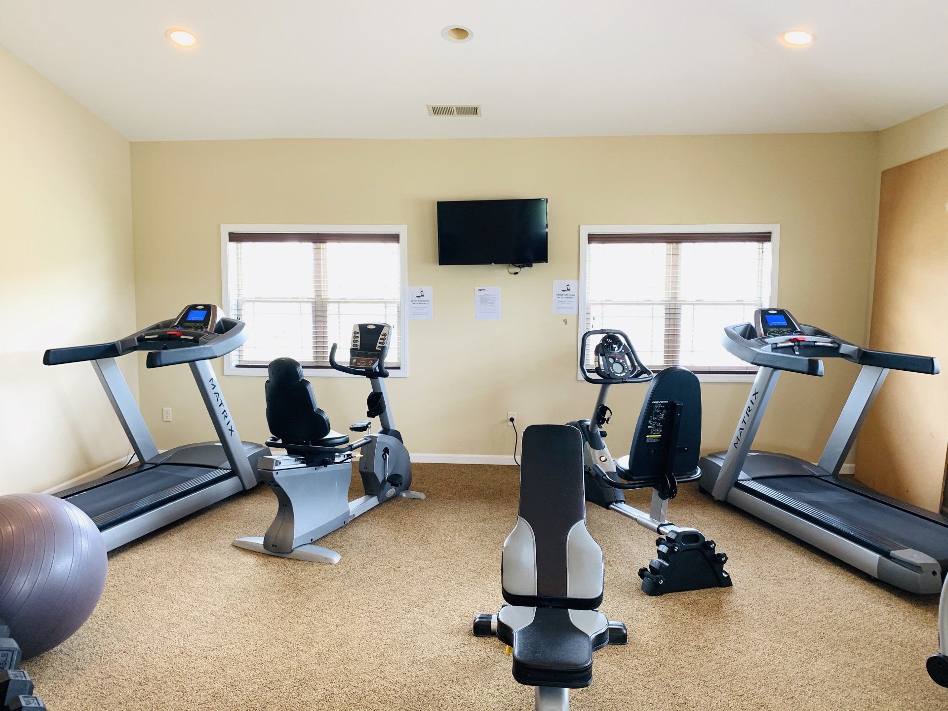Sun Pointe Village Clubhouse Gym | Kenosha, WI