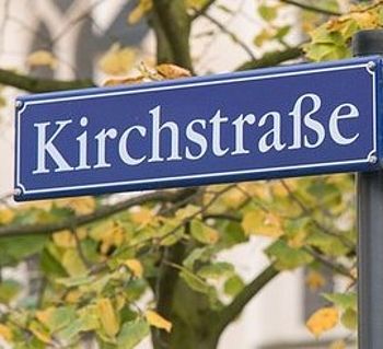 Straßennamenschilder