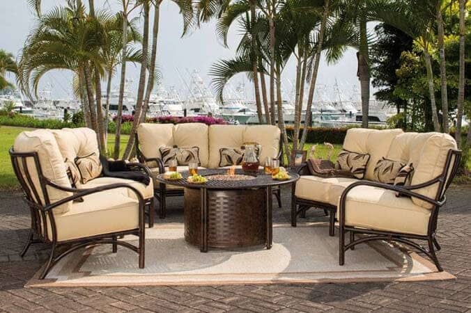 Elegant furniture and design in modern patio — Pool & Patio Services in Fort Walton Beach, FL Elegant furniture and design in modern patio — Pool & Patio Services in Fort Walton Beach, FL