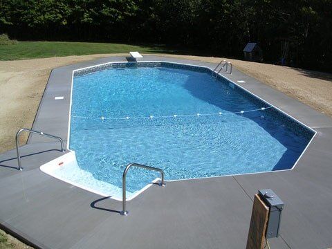Pool 13 — Swimming pools in Lewiston, ME