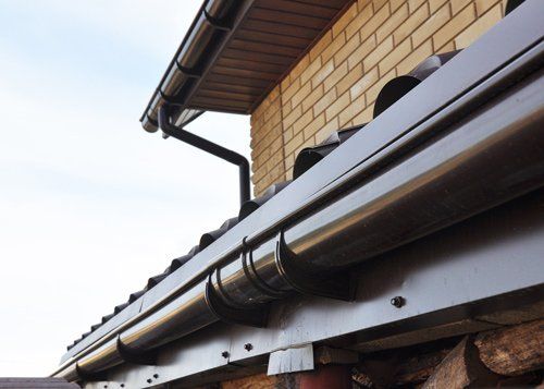Metal roofed gutter metal roofed gutter