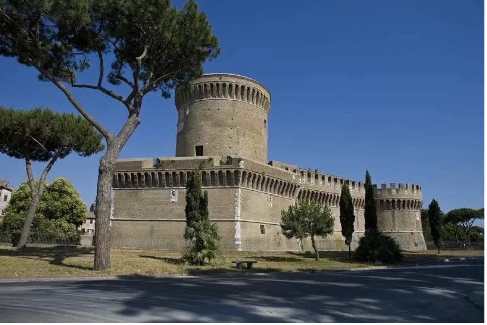 CASTELLO MEDIEVALE DI GIULIO II