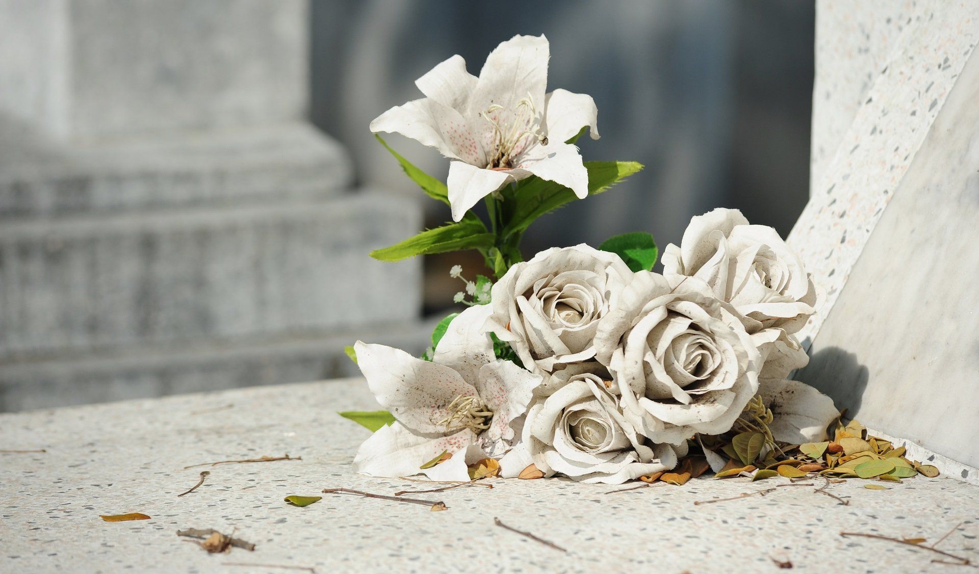 allestimento floreale per funerale