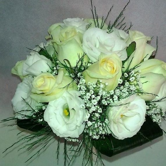 bouquet di fiori bianchi