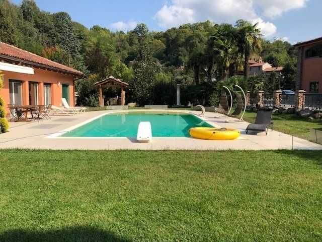 Piscina in giardino