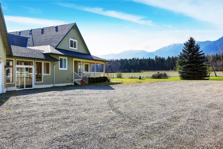 Gravel driveway — Lane County, OR — Miles Asphalt Solutions Gravel driveway — Lane County, OR — Miles Asphalt Solutions