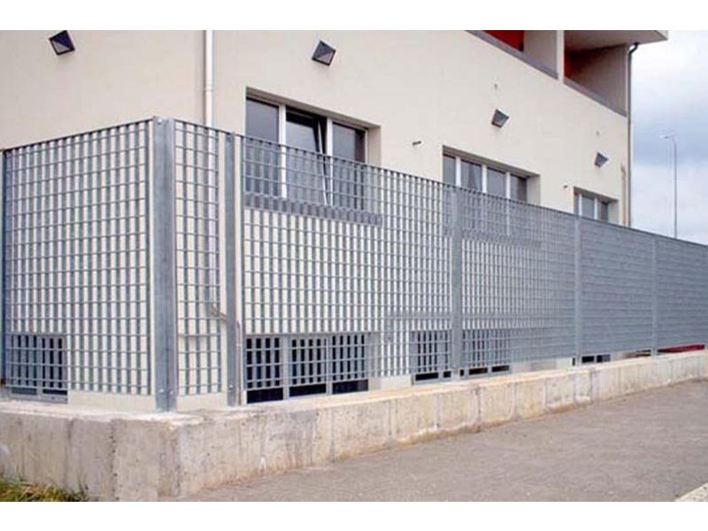 Recinzione in ferro