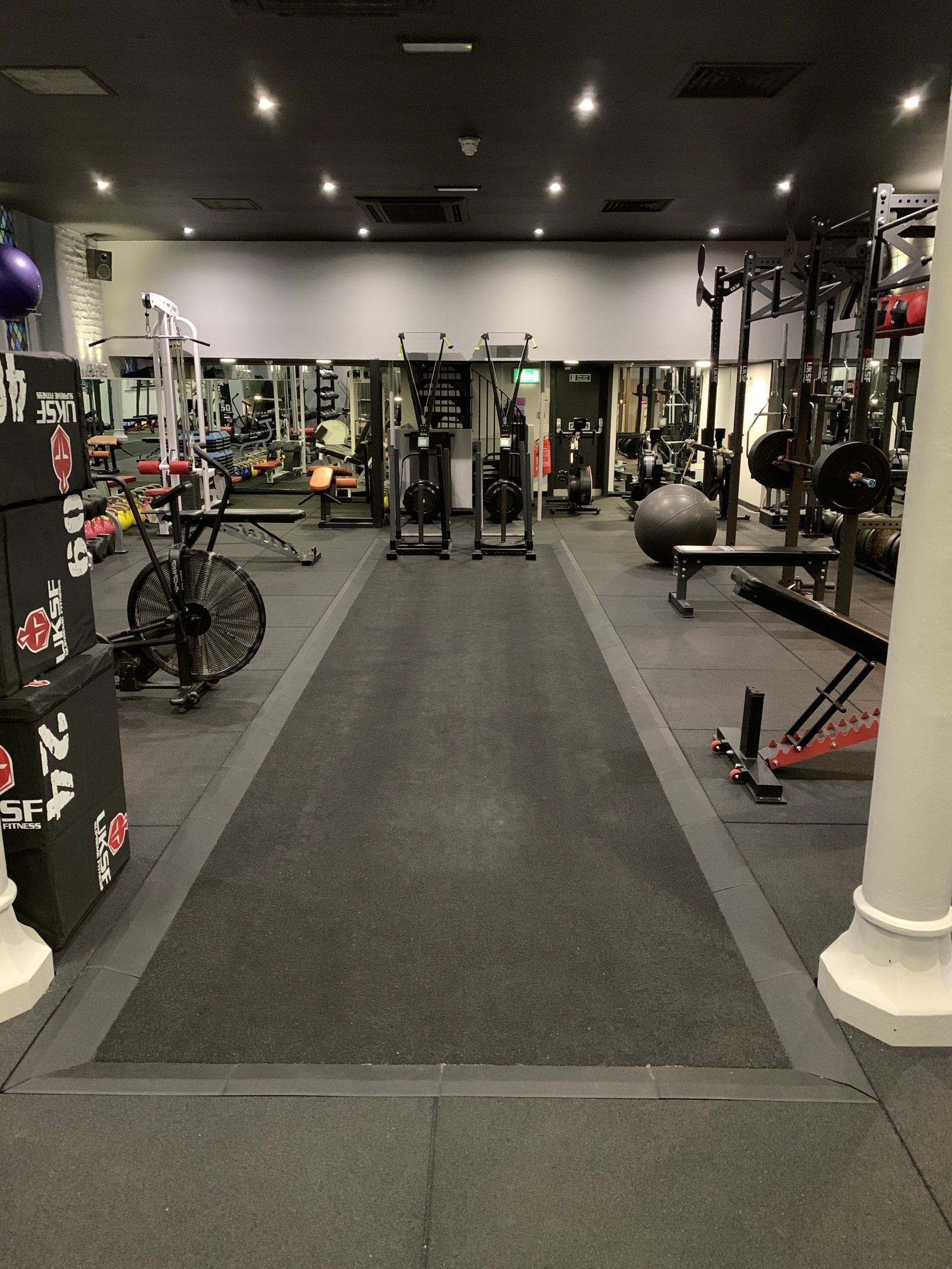 Studio gym