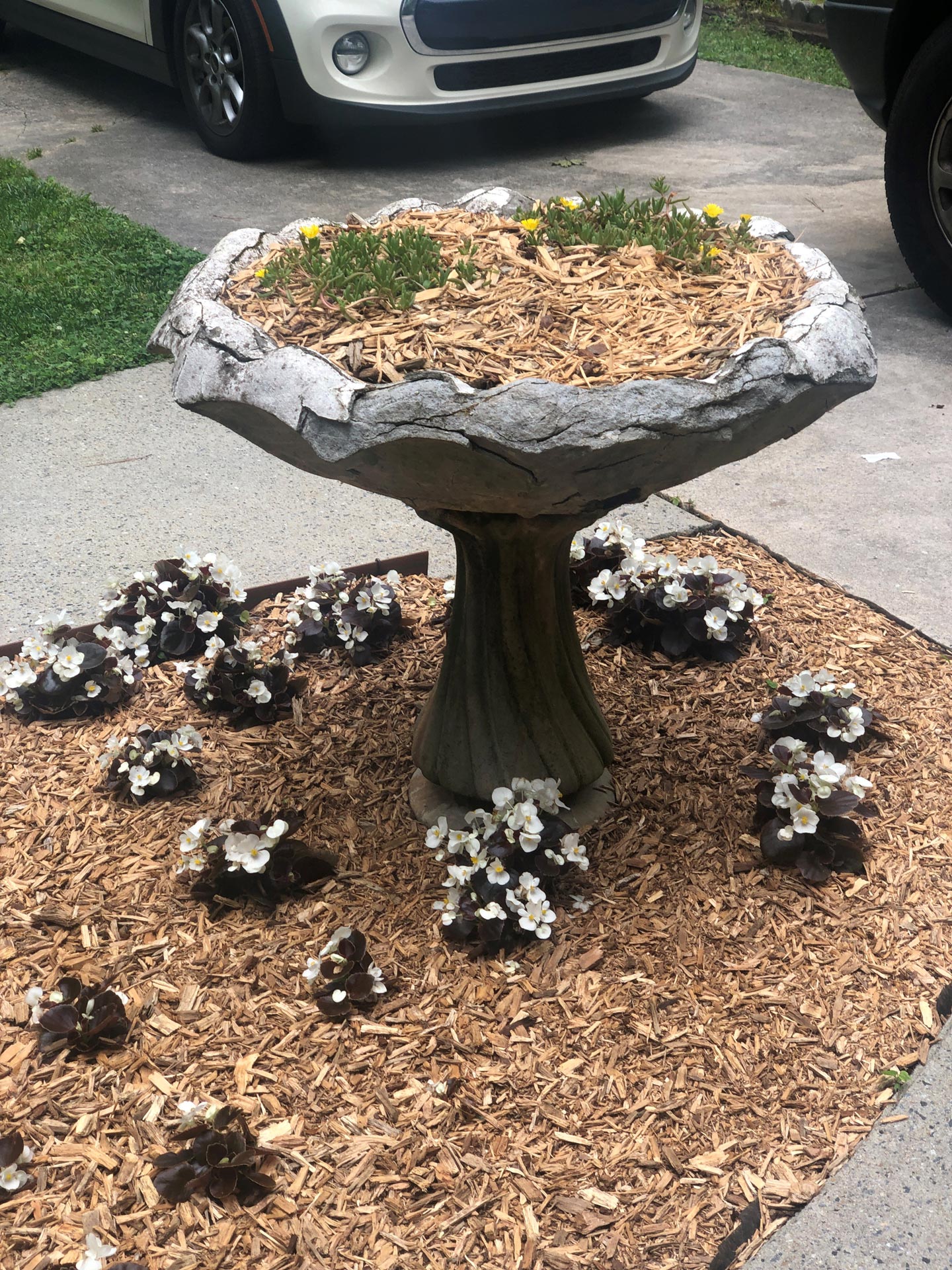 Mulch Landscape And Vase — Mableton, GA — Pine Straw Depot