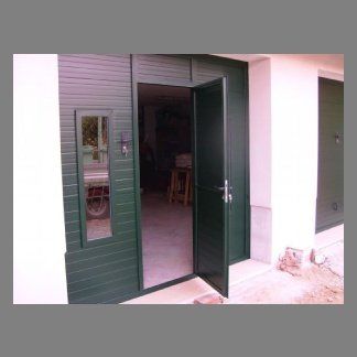 Porta a battente modello Equatore