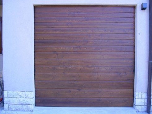 Basculante in legno di design