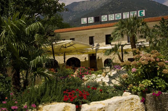 foto di un albergo