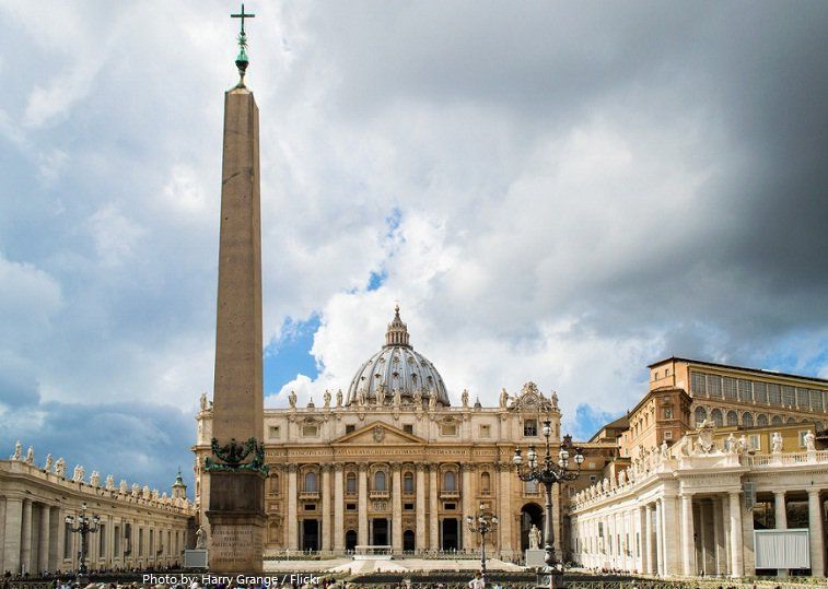 https://justfunfacts.com/wp-content/uploads/2016/05/st-peters-basilica.jpg