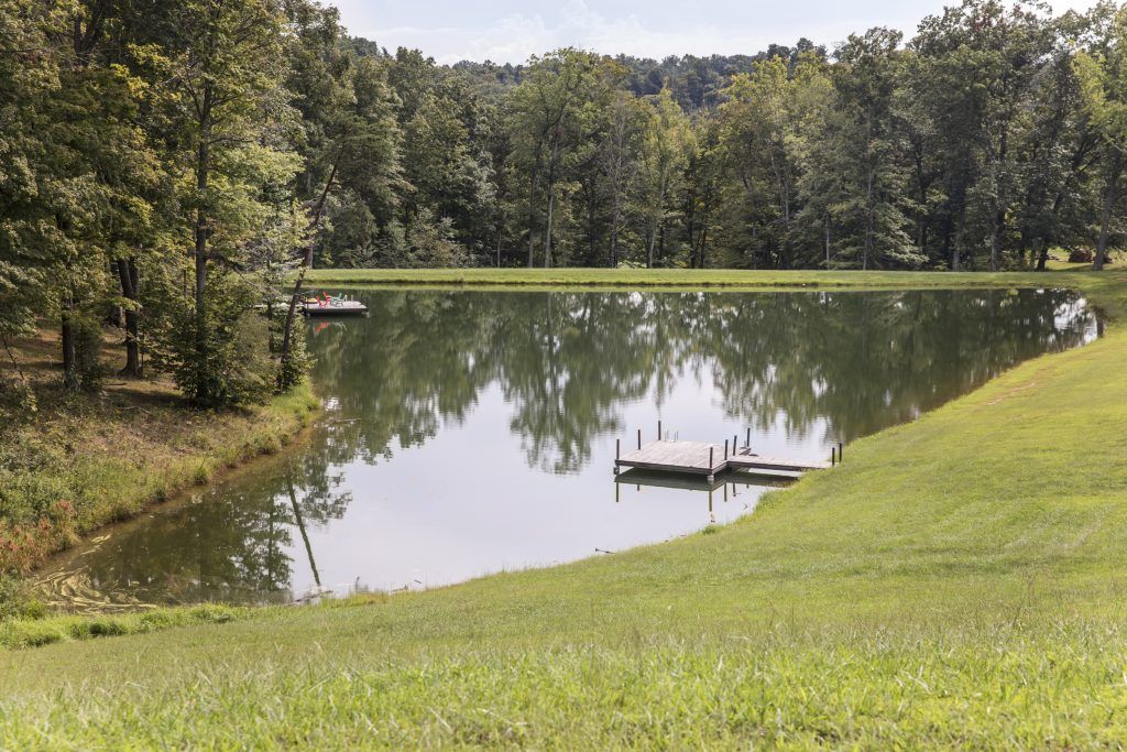 Banet home louisville pond