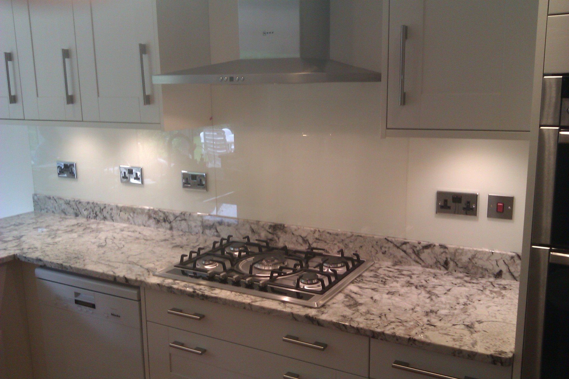 toughened clear glass splash backs
