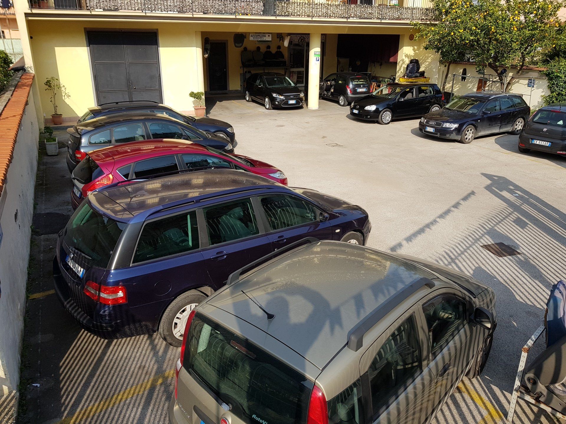 TAPPEZZERIA BUONONATO GIUSEPPE TappezzeriaAutoNapoli.it