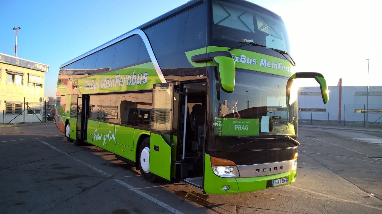 Busart Tours Berlin – Fernlinie seitlich