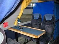 Busart Tours Berlin – Bustransfer innen seitlich