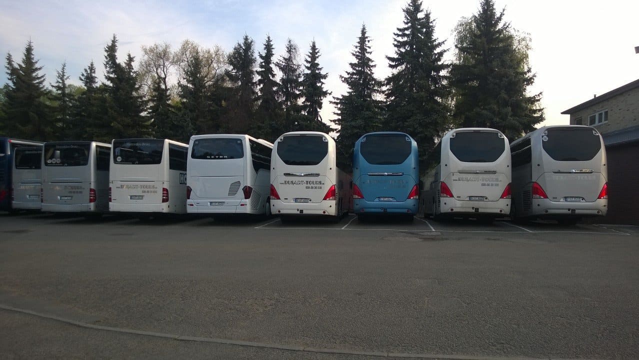 Busart Tours Berlin - Charterbus von hinten