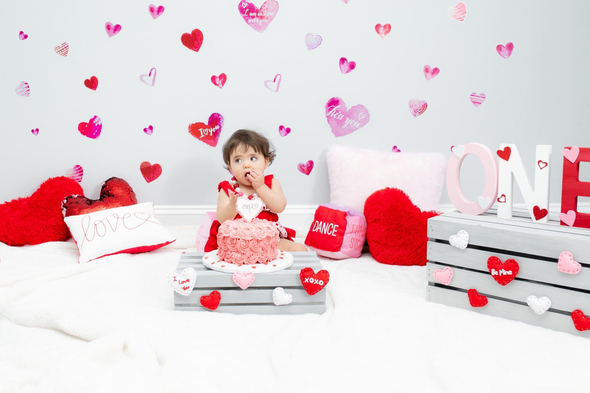 1st Birthday | Baby Girl 1st Birthday Cake Smash | Baby Photographer | Milestone Birthday | NY Photographer