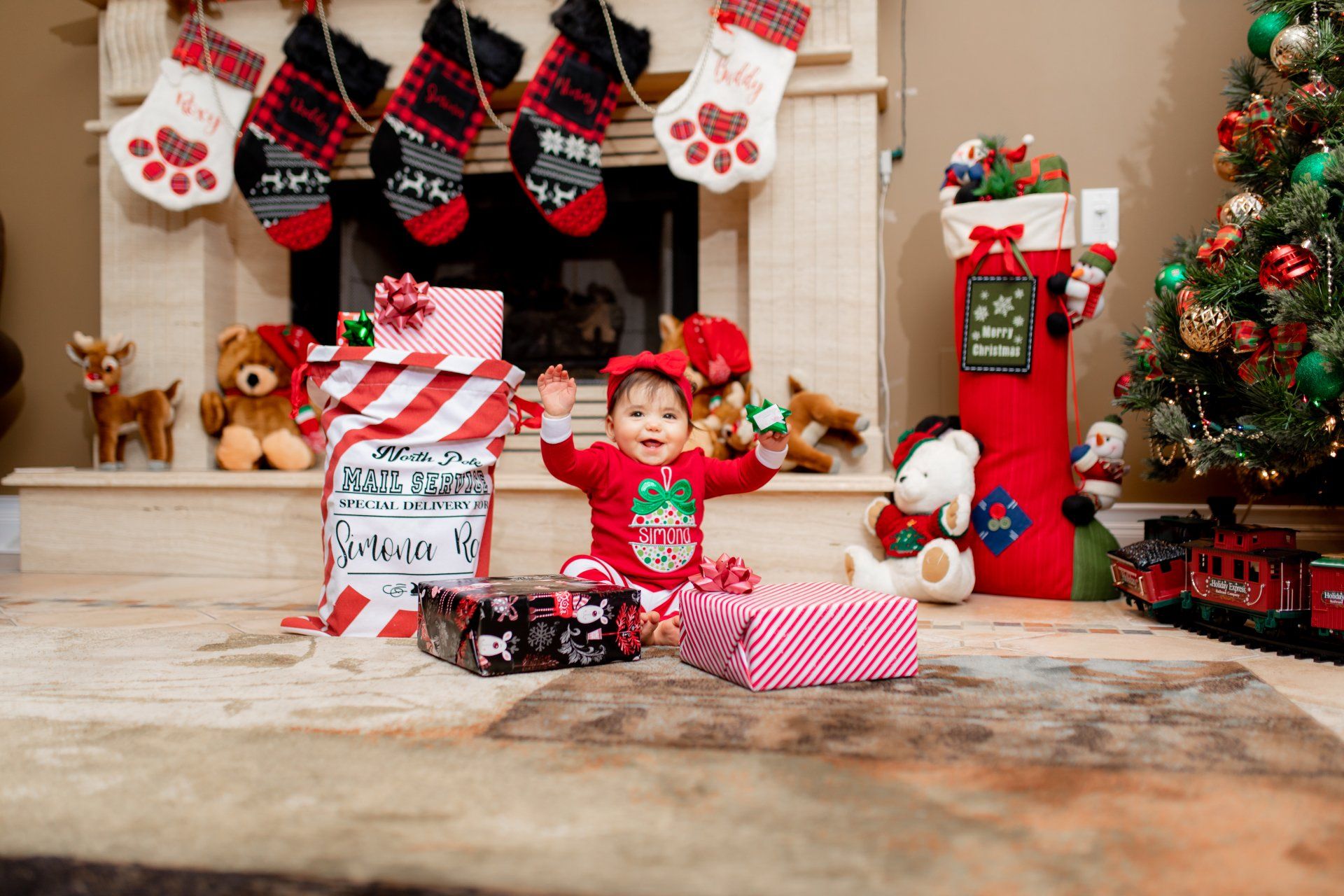 Baby Christmas Photo shoot | Cute Baby Christmas Photos NYC | Professional Family Christmas Photo 