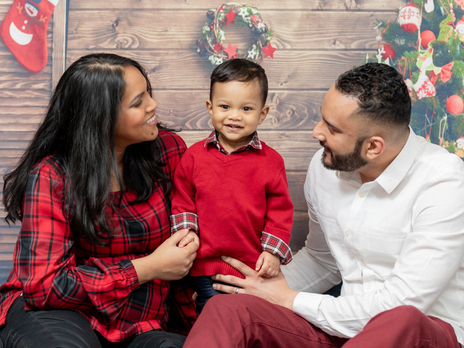 Family Christmas Photos NYC | NY Fun Family Christmas Photos | Cute Unique Family Christmas Photos NY |  Professional Family Christmas Photos | Creative Holiday Family Photos in New York | christmas family photo shoot