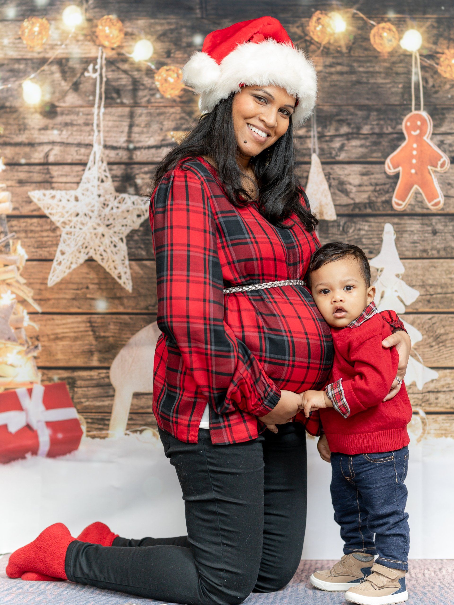 Family Christmas Photos NYC | NY Fun Family Christmas Photos | Cute Unique Family Christmas Photos NY |  Professional Family Christmas Photos | Creative Holiday Family Photos in New York