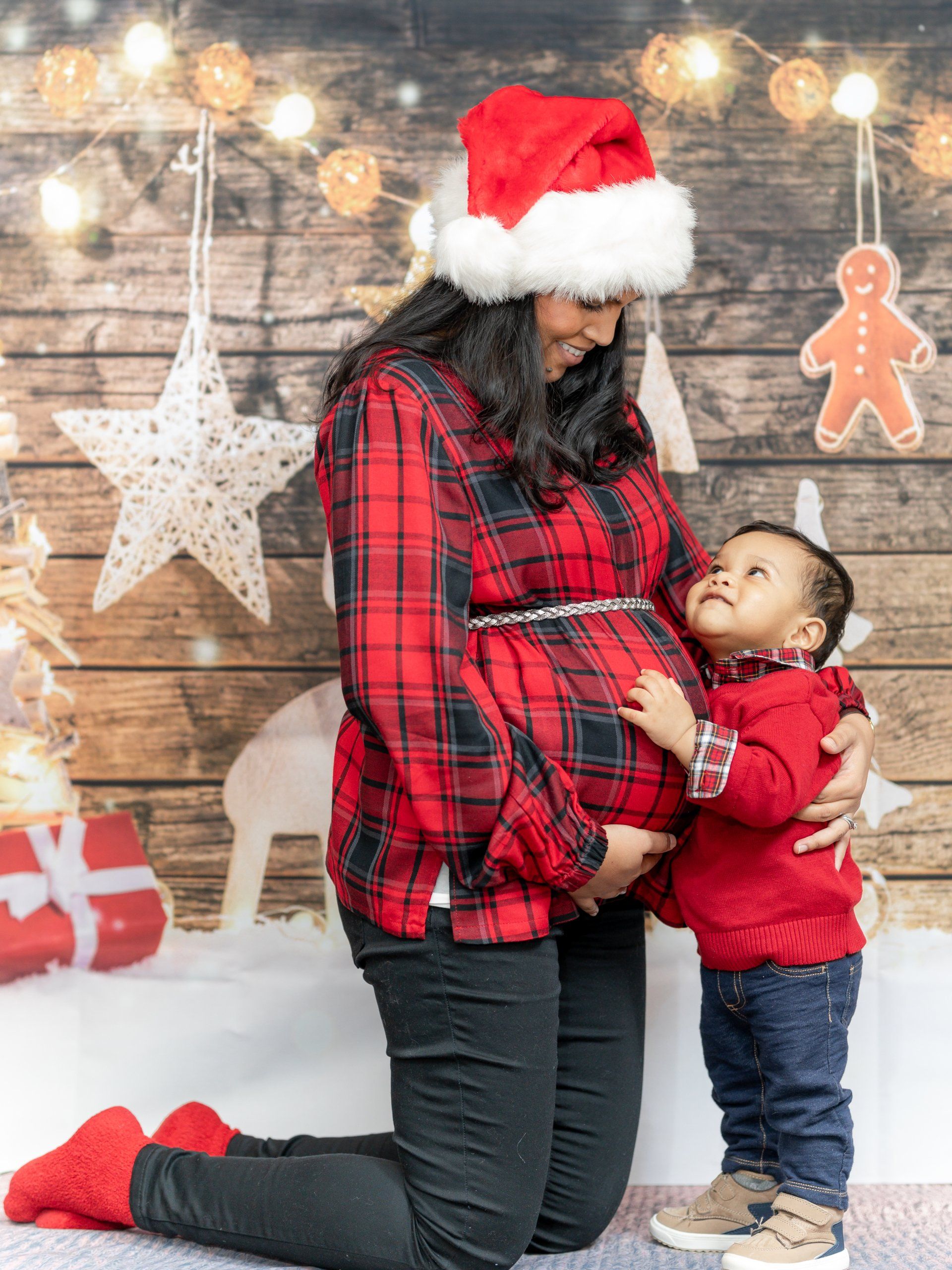 Family Christmas Photos NYC | NY Fun Family Christmas Photos | Cute Unique Family Christmas Photos NY |  Professional Family Christmas Photos | Creative Holiday Family Photos in New York