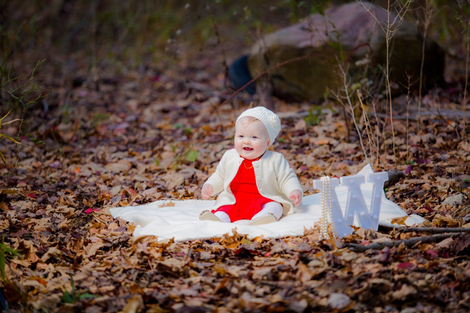 Outdoor Baby Christmas Photos | Outdoor Family Christmas Photos NYC | Creative Holiday Baby Photos New York