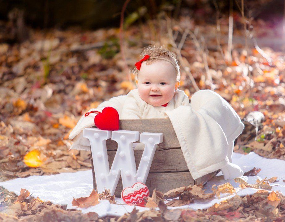Outdoor Baby Christmas Photos | Outdoor Family Christmas Photos NYC | Creative Holiday Baby Photos New York | christmas family photo shoot