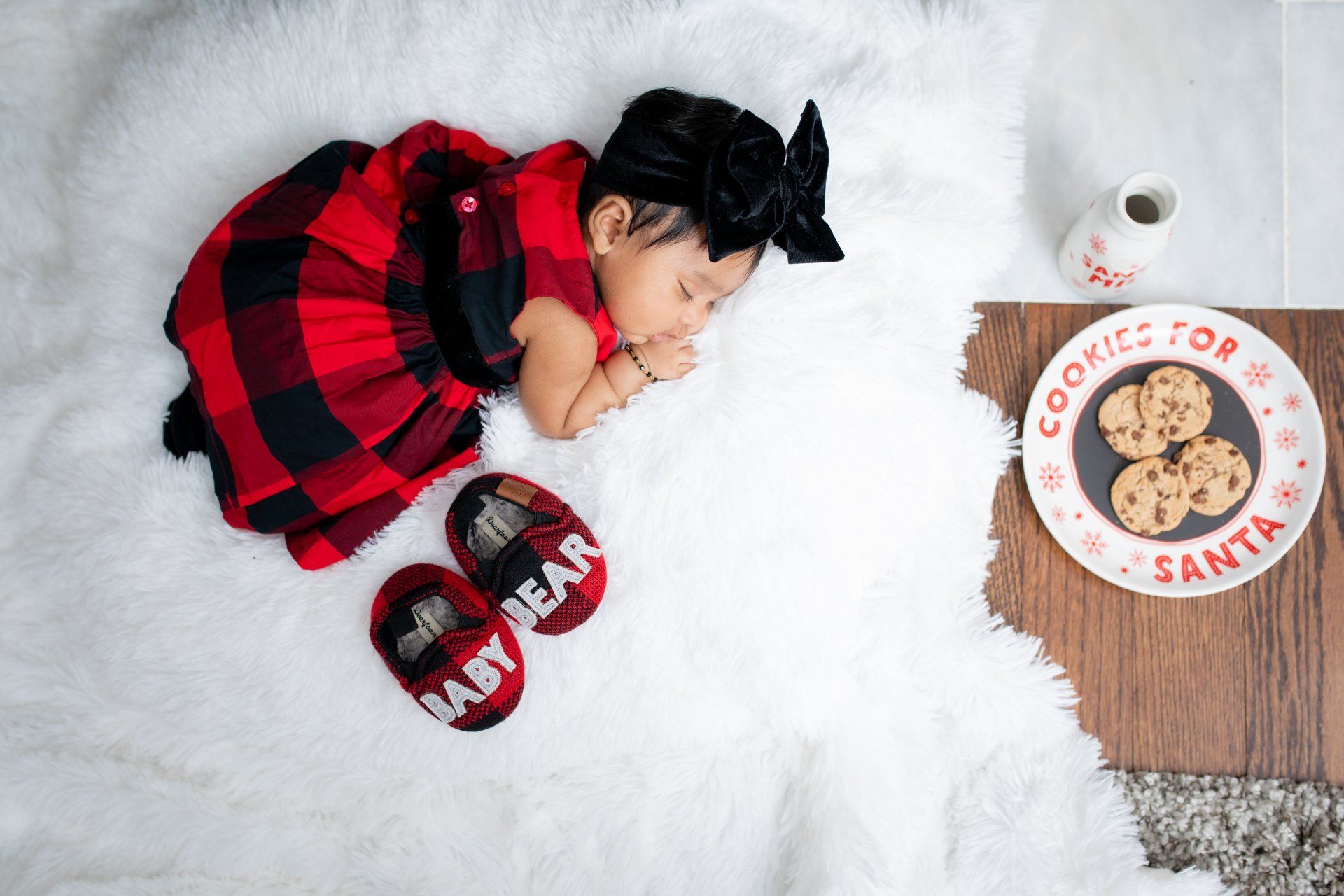 Newborn Photography | Baby Christmas Photos | Cute Baby Christmas Photos NYC | Creative Holiday Baby Photos New York | NYC Christmas Photoshoots with Props | Professional Family Christmas Photo | christmas family photo shoot
