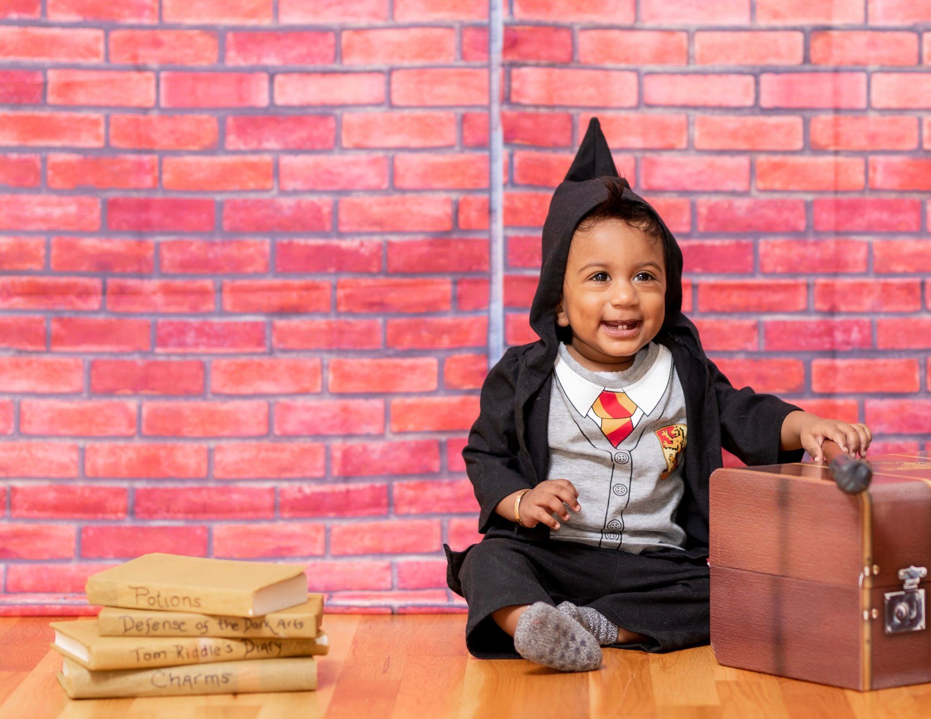 Best Birthday Photographer | Baby 1st Birthday Photos | baby boy 1st birthday photography | baby birthday photographer  | Harry potter baby 1st birthday photographer | Harry potter birthday theme photoshoot