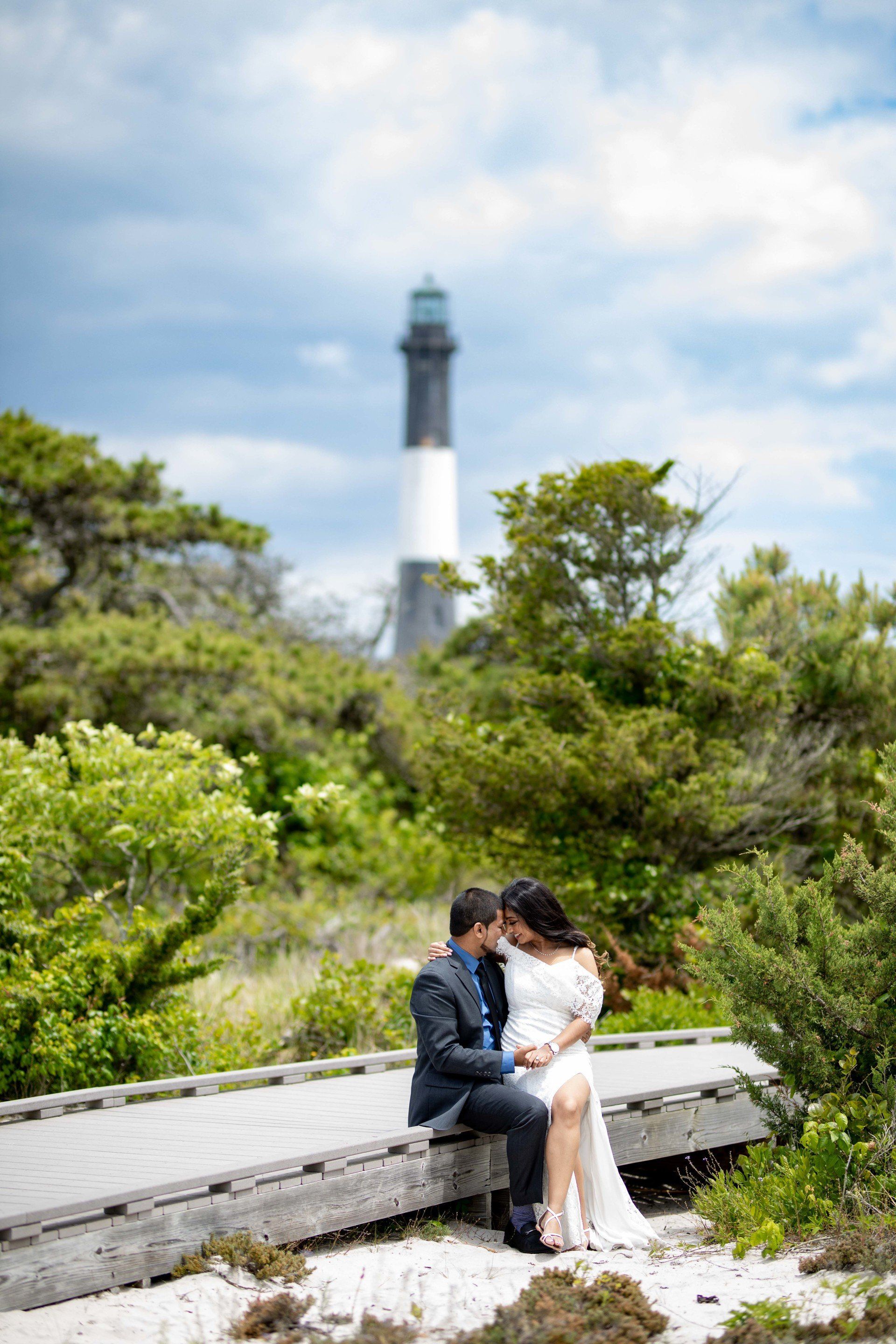 NY City Hall Wedding Photographer NYC | Wedding Poses Photos | Elopement City Hall Photos | NYC Wedding Elopement Photographer | Hempstead City Hall Wedding | Outdoor Wedding Photoshoot