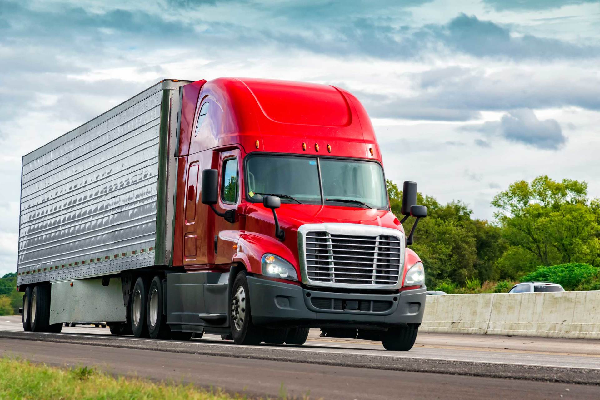 Professional Mechanic — Troutdale, OR — Interstate Truck Repair