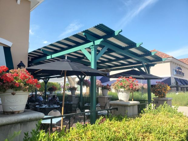 pergolas motorized