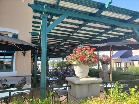 pergolas motorized