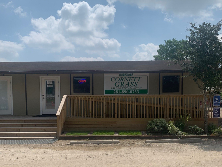 Grass Sprinkler — Houston, TX — Cornett Grass Grass Sprinkler — Houston, TX — Cornett Grass