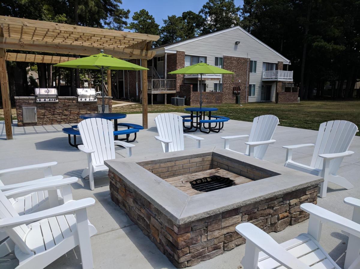 https://www.sonomawoodsliving.com/
