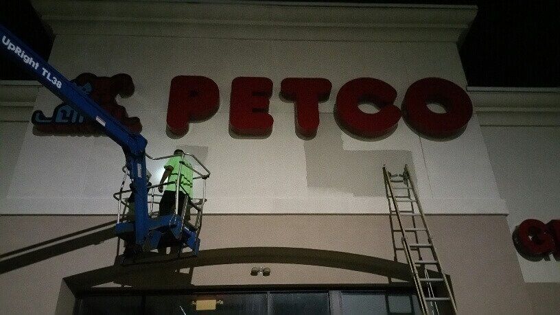 Facade painting in Sandusky Ohio