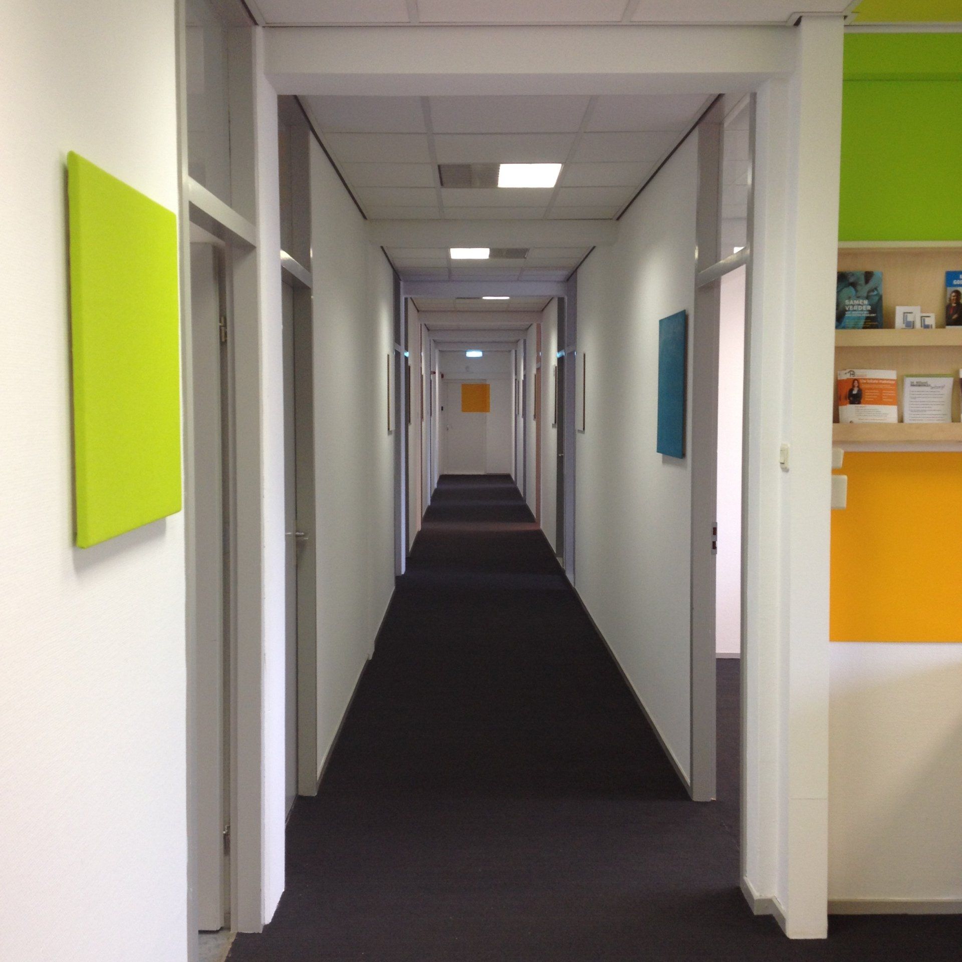 Ontwerp gang bedrijfsverzamelgebouw