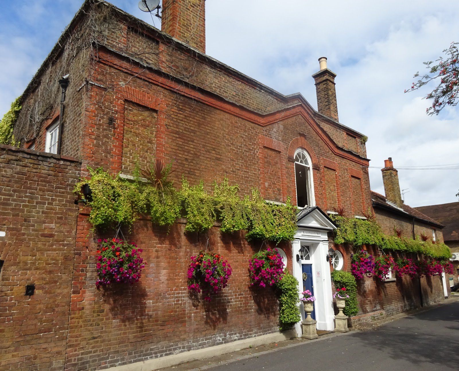 Harmondsworth Hall
