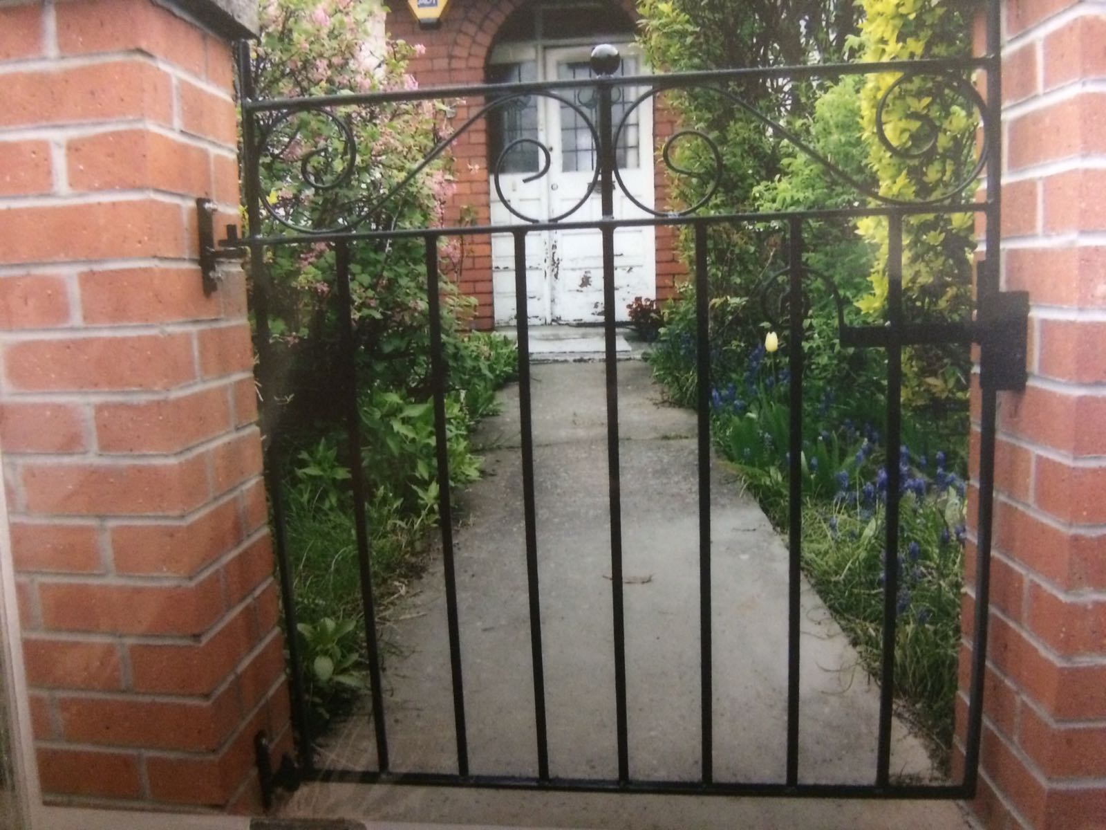 a small gate