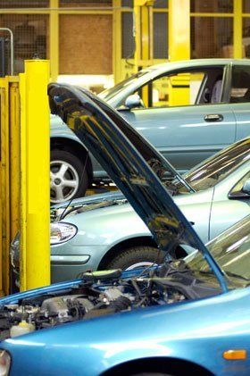 MOT work - Whatton, Nottinghamshire - Car Colston Service Station - Engine work MOT work - Whatton, Nottinghamshire - Car Colston Service Station - Engine work