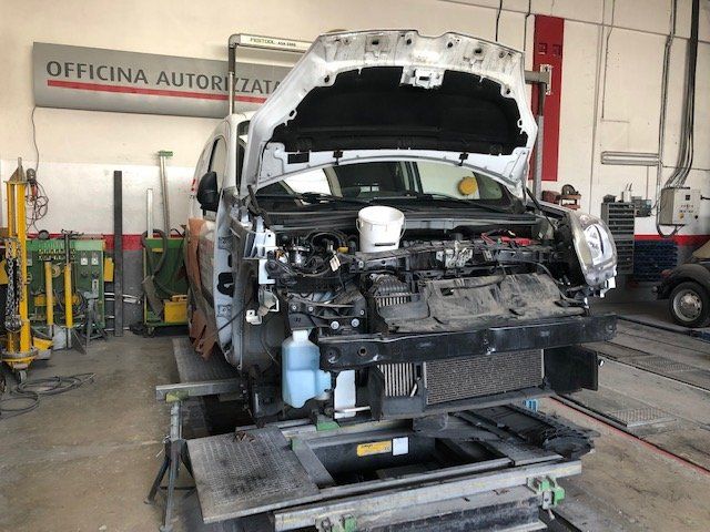 riparazione auto