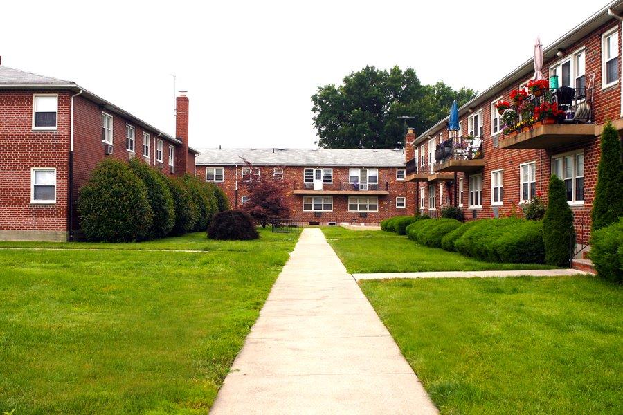 Exterior walkway
