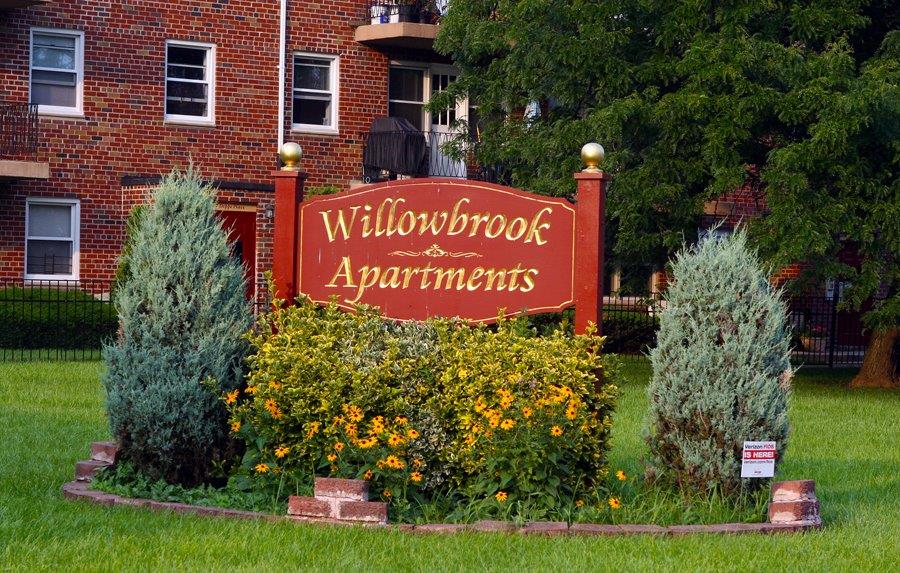 Monument sign