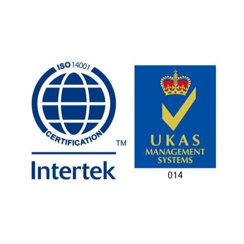Certificación ISO 14001 de Intertek y logotipos de sistemas de gestión UKAS sobre un fondo blanco.